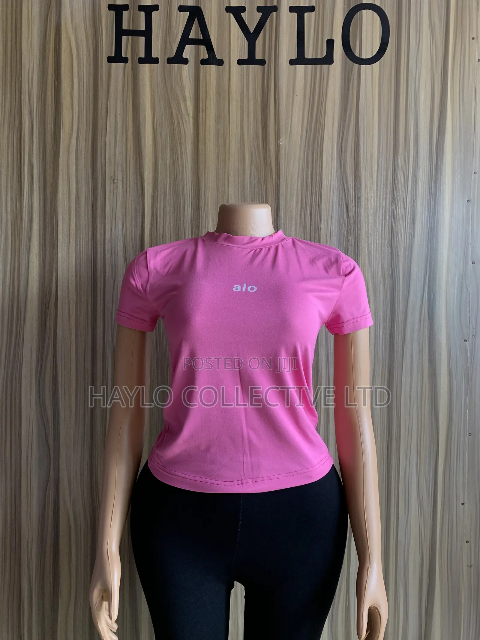 Simple Plain Basic Top