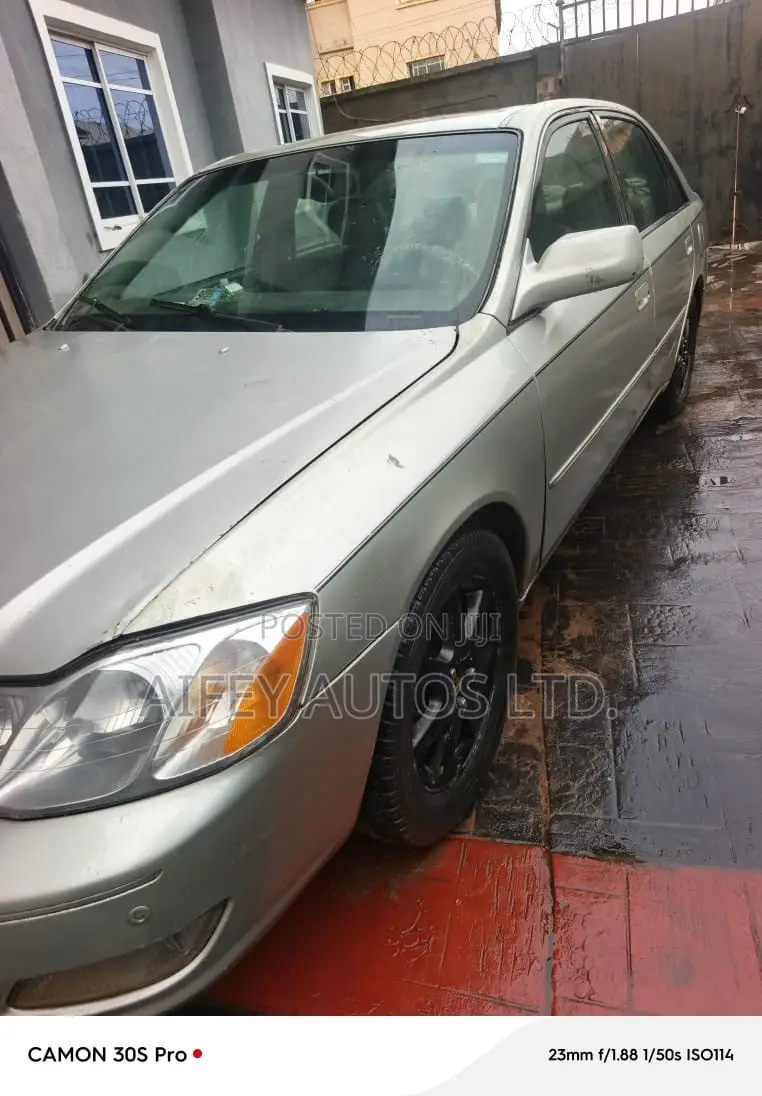 Toyota Avalon 2003 Silver