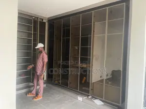 Luxury Wardrobe Interior