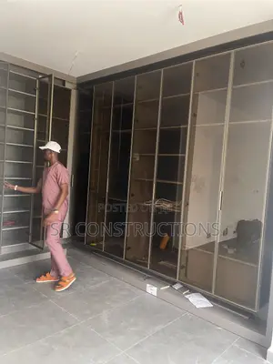 Luxury Wardrobe Interior
