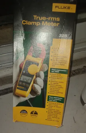 Fluke 325 Digital Clampmeter