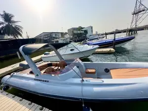 Comfort Boat Available for Booking