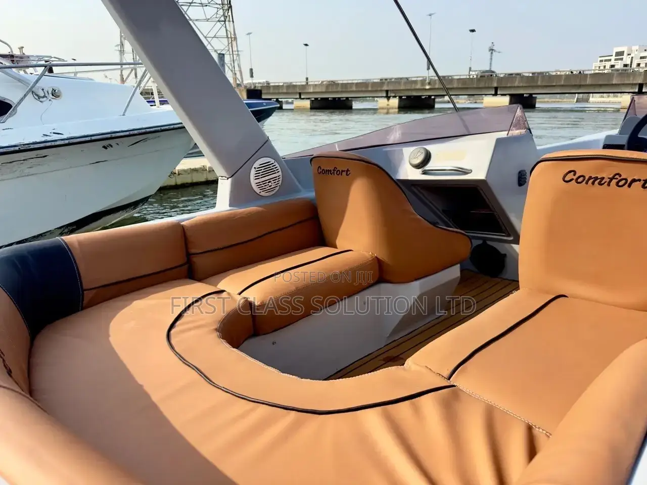 Comfort Boat Available for Booking
