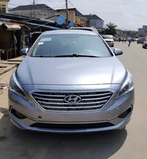 Hyundai Sonata Base Sedan FWD (2.4L 4cyl 6A) 2016 Silver