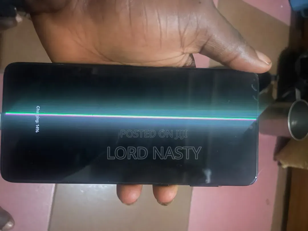 Samsung S21 Plus Used Screen