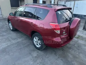 Toyota RAV4 180 2006 Red