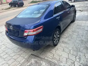 Toyota Camry LE 4dr Sedan (2.5L 4cyl 6AM) 2010 Blue