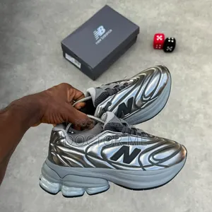 New Balance Sneaker