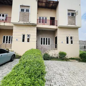 3bdrm Townhouse / Terrace in Gwarinpa for rent