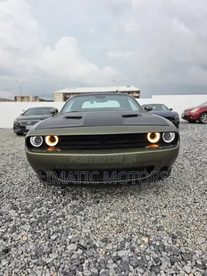 Dodge Challenger SXT RWD 2018 Green