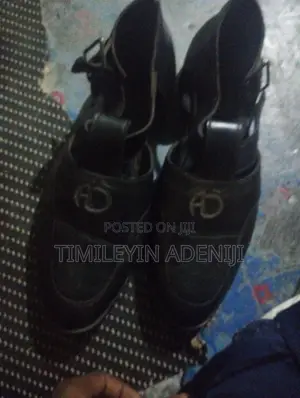 Black Cooperate Shoe