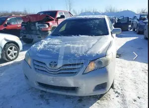 Toyota Camry LE 4dr Sedan (2.5L 4cyl 6AM) 2010 Silver