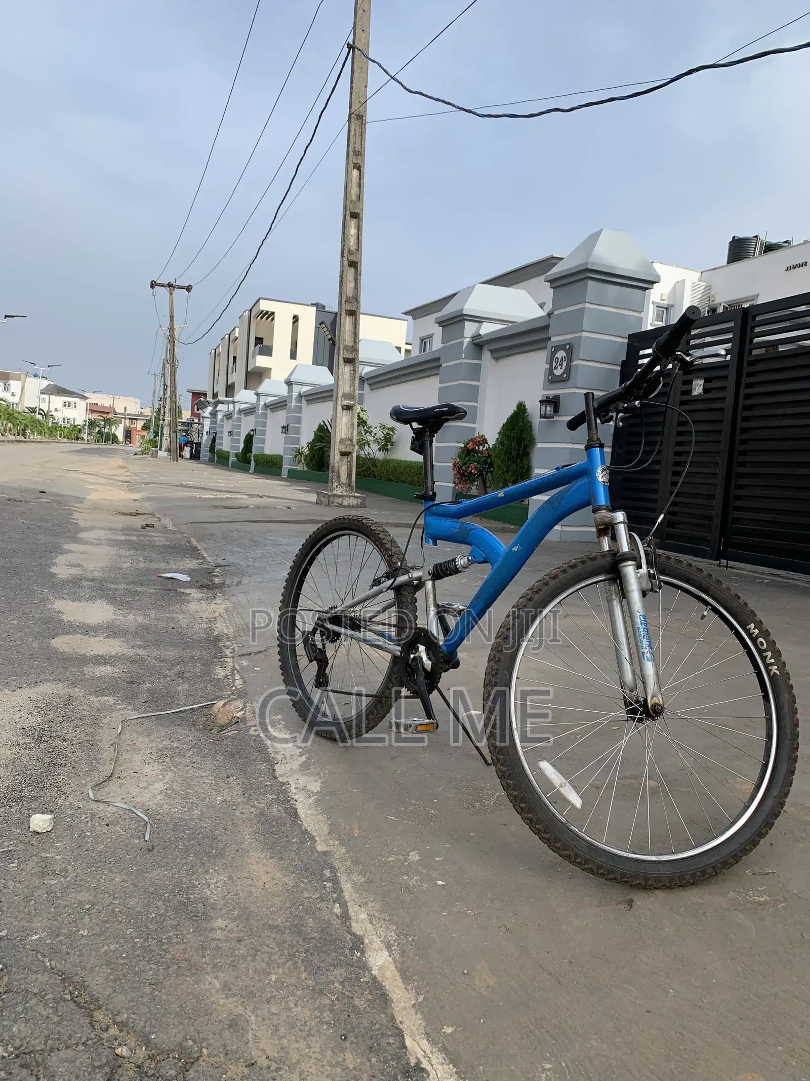 Mountain Bicycles (Blue Dream Sunny)