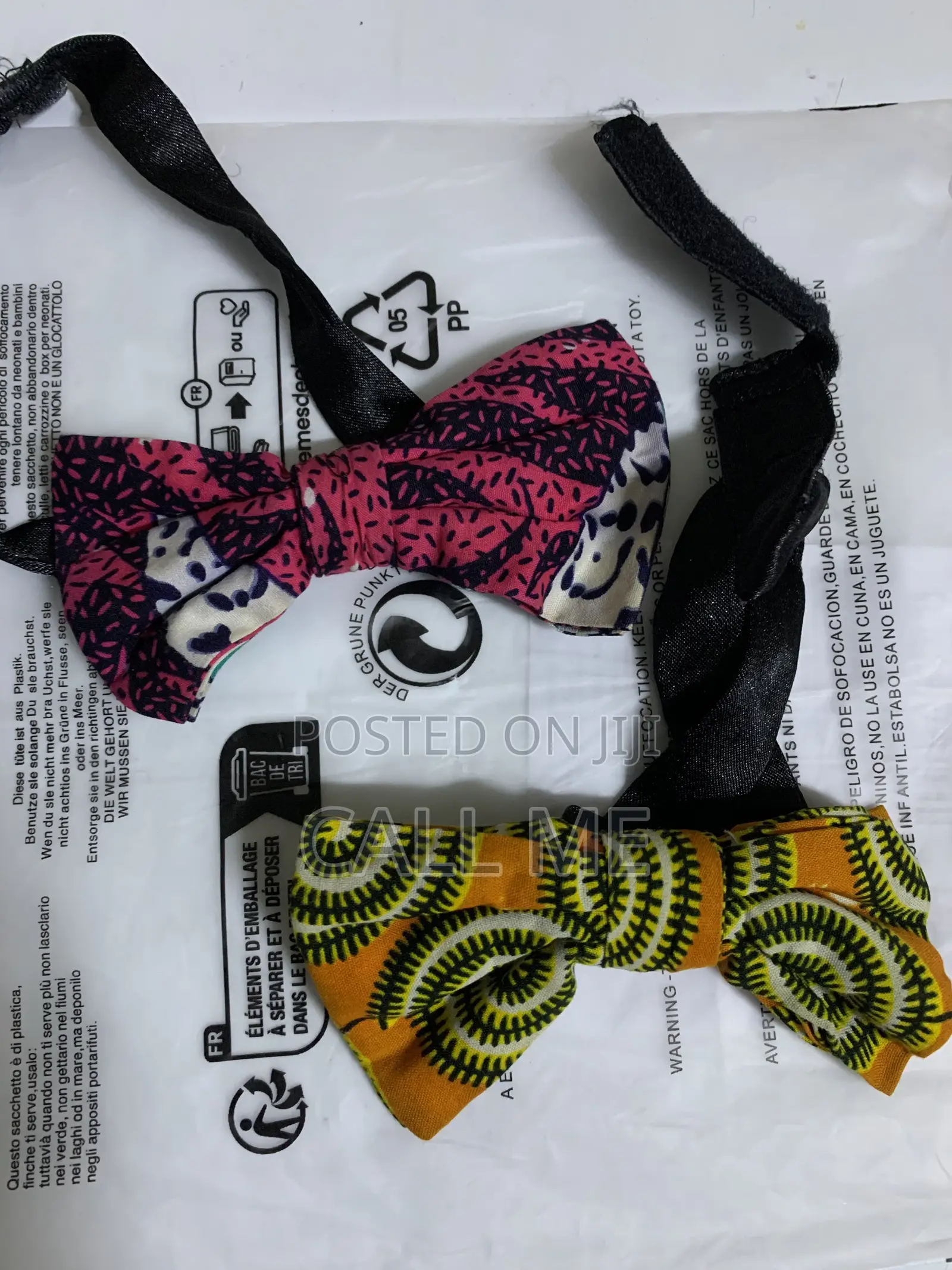 A Pair of Ankara Bow Ties
