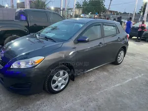 Toyota Matrix 2011 Gray