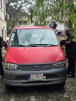 Toyota Grand HiAce 2002 Red