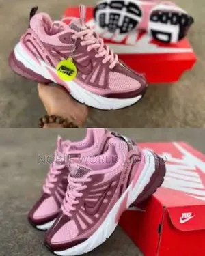 Nike Female Pink White Sneakers CW 8v