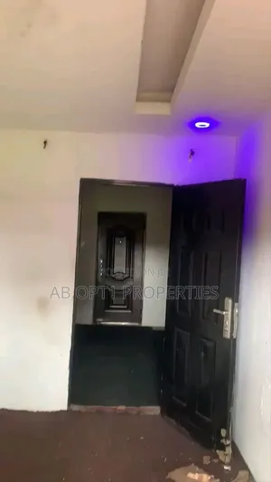 1bdrm Room & Parlour in Second Ugbor, Benin City for rent