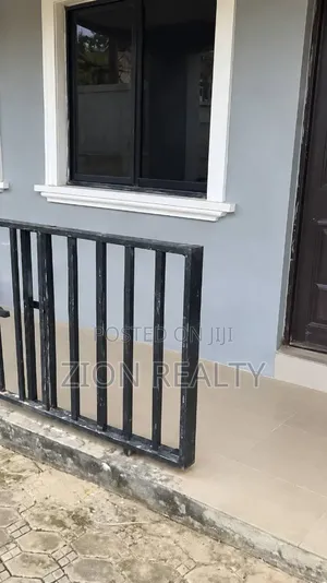 3bdrm Apartment in Teacher'S Estate, Awoyaya for rent