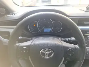 Toyota Corolla 2016 Blue