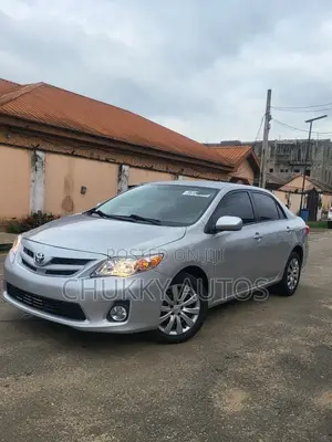 Toyota Corolla LE 4dr Sedan (1.8L 4cyl 4A) 2012 Silver