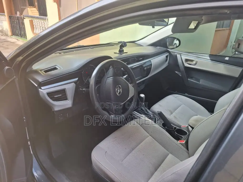 Toyota Corolla 2016 Blue