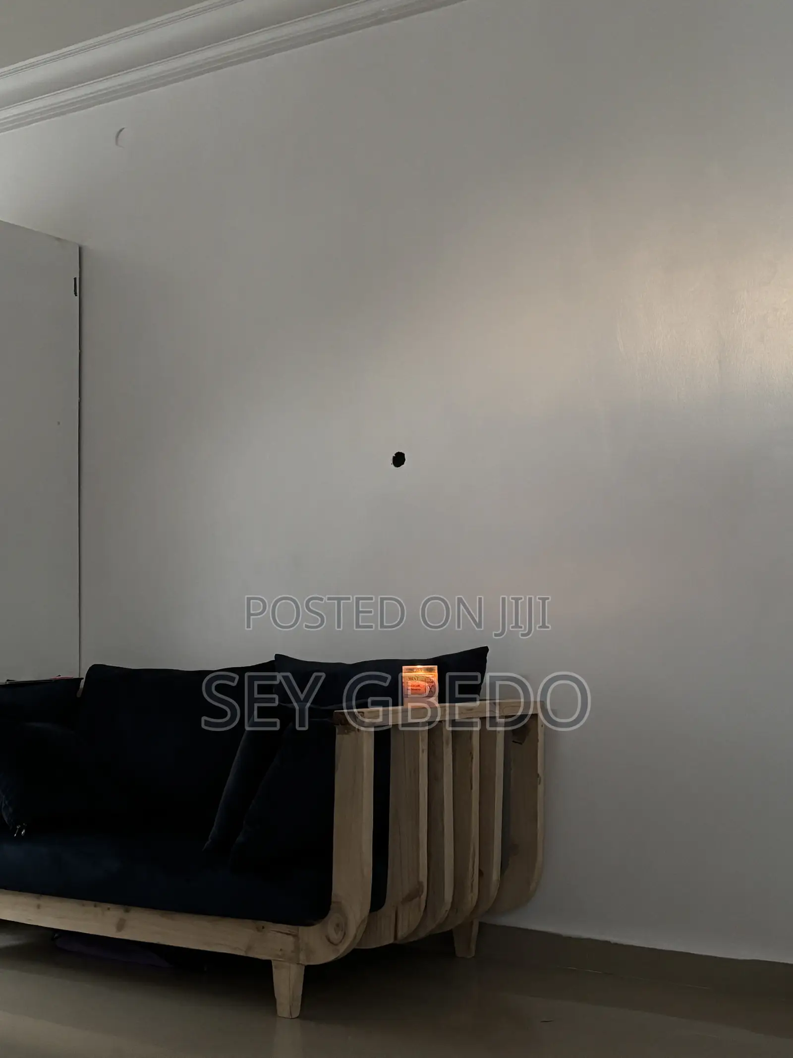 Small Couch 2 Seats (Deep Blue)