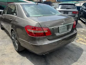 Mercedes-Benz E350 2011 Gray