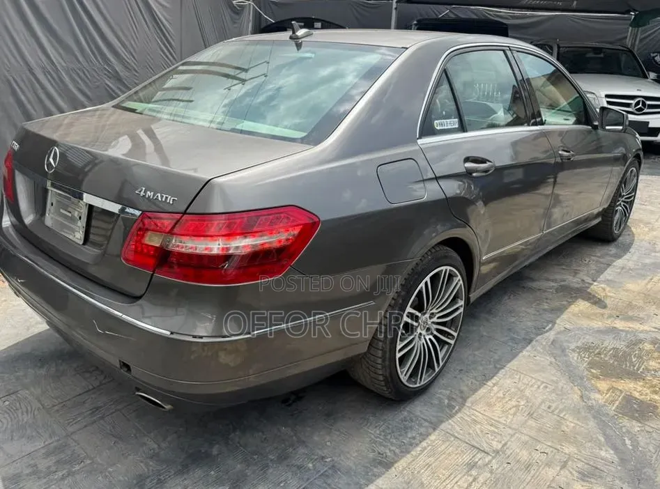 Mercedes-Benz E350 2011 Gray