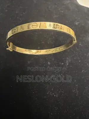 ITALY 750 Certified Gold Cathie Bangle