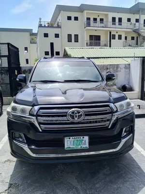 Toyota Land Cruiser 2012 Black