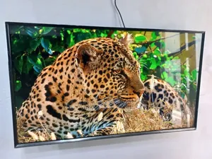 32" Samsung FullHD TizenOS Smart TV With Free Netflix Login