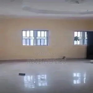 3bdrm Block of Flats in Medina for rent