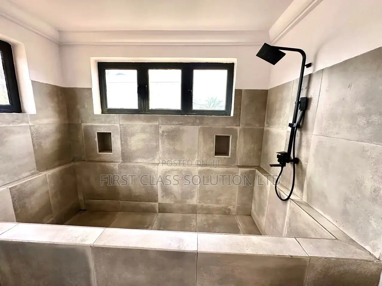 Luxury 2 Bedroom Beach House