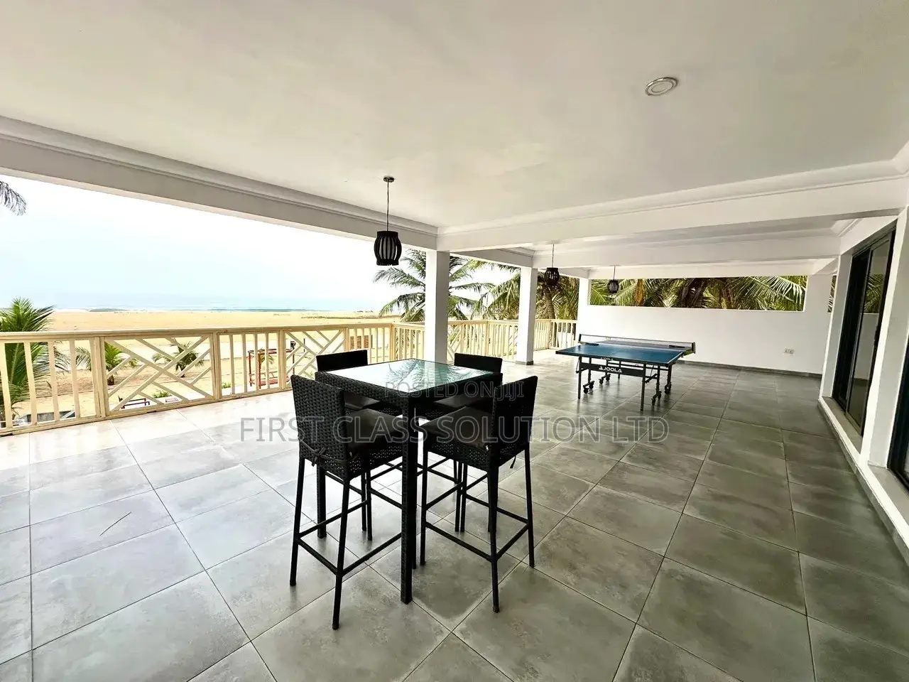 Luxury 2 Bedroom Beach House