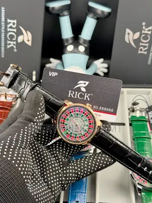 *Rick Leather Spinning Wrist Watch