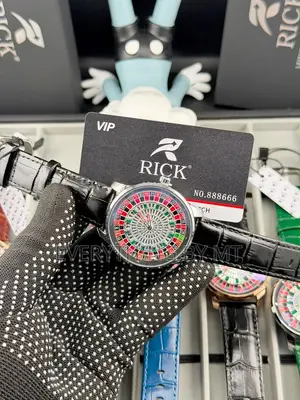 *Rick Leather Spinning Wrist Watch