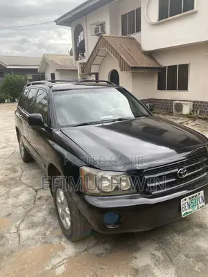 Toyota Highlander Base FWD 2003 Black