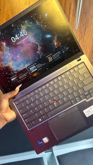 Laptop Lenovo ThinkPad T14s G4 16GB Intel Core i5 SSD 256GB