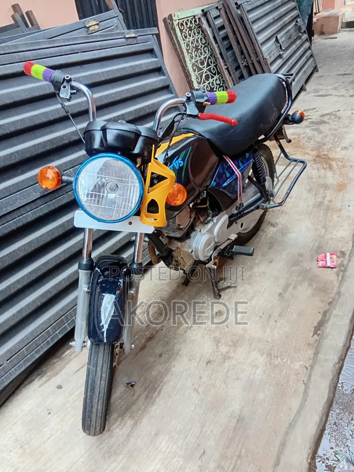 TVS Apache 180 RTR 2025 Blue