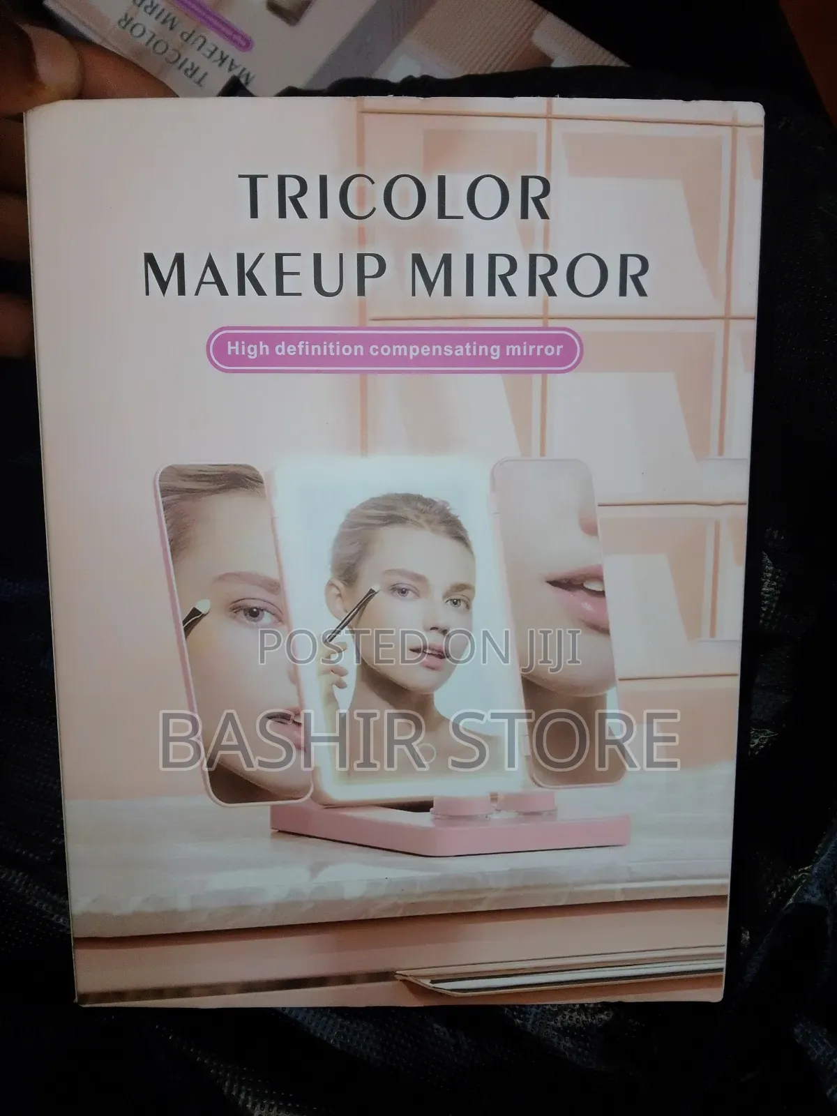 Box for a Tricolor LED Makeup Mirror Featuring Three Folding Panels,