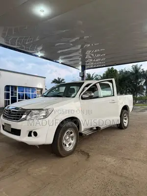 Toyota Hilux 2.7 VVT-i 4X4 SRX 2012 White