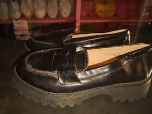 UK Used Women’s Black Chunky Platform Loafers