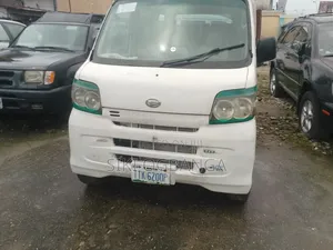 Daihatsu Hijet 2018 White
