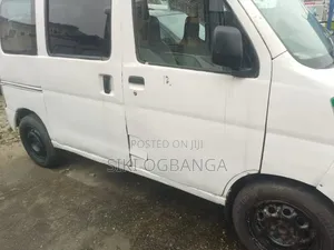 Daihatsu Hijet 2018 White