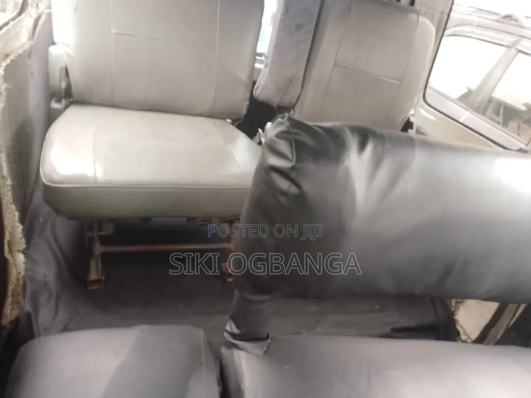 Daihatsu Hijet 2018 White