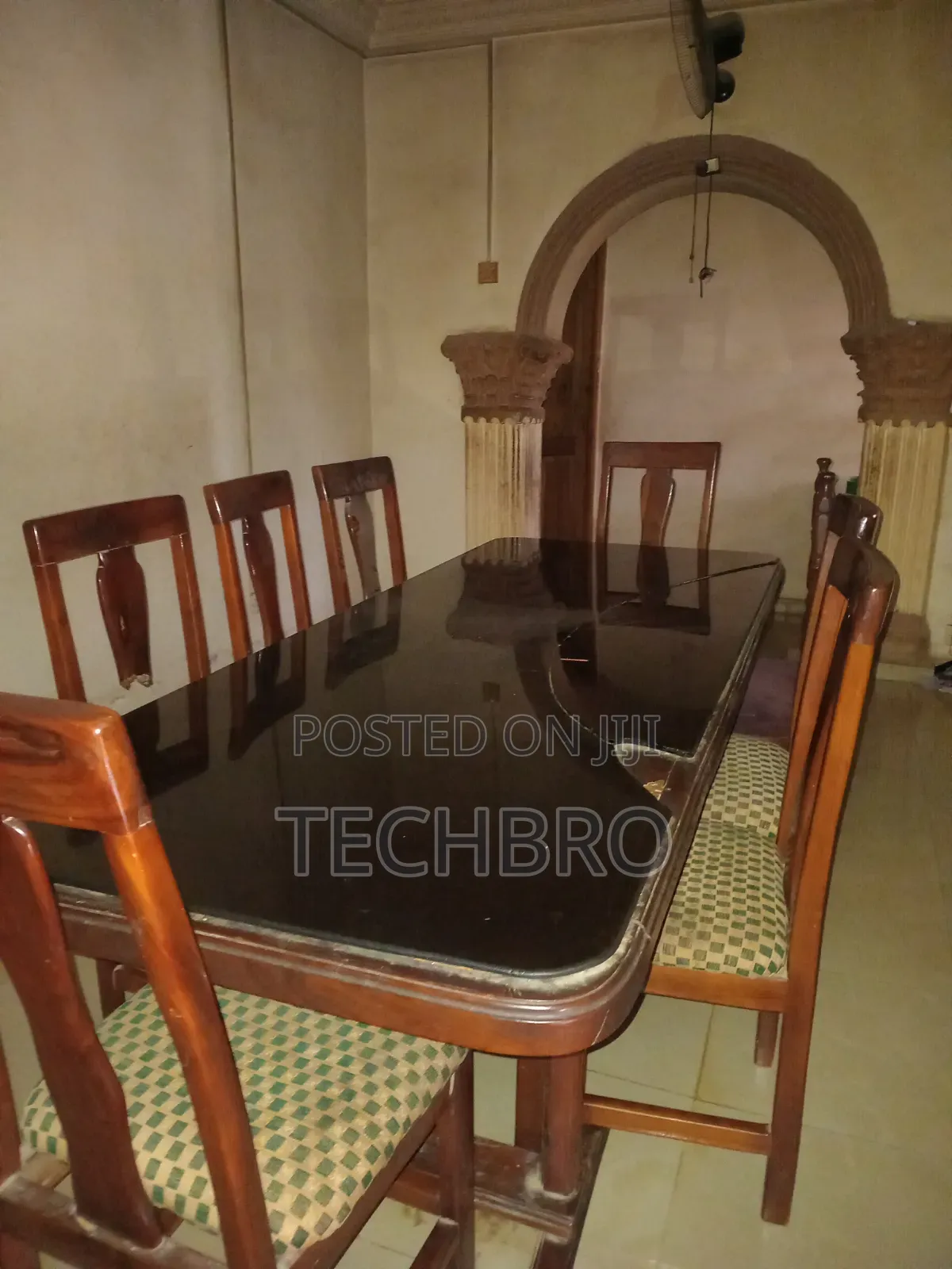 Dinning Table