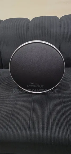 Harman Kardon Onyx Studio 9
