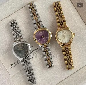 SCOTTIE Rounded Triangular Wrist Watch
