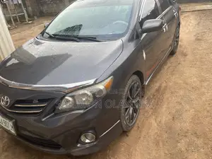 Toyota Corolla 2010 Gray